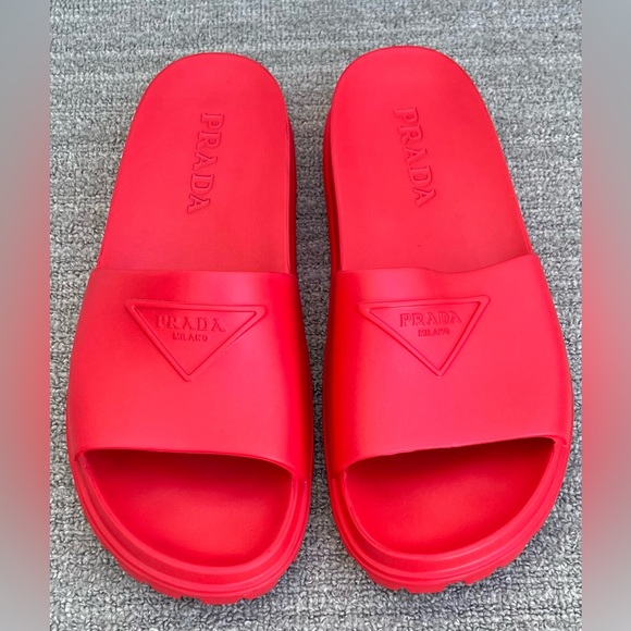 PRADA Triangle Logo Rubber Red Slides Men's Size 13 US NEW - Picture 6 of 12